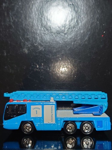 Tomica 108 hino camion dei - hino,